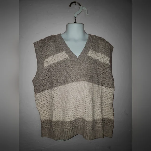 💖 Girls Striped Sweater Vest - Picture 2 of 16